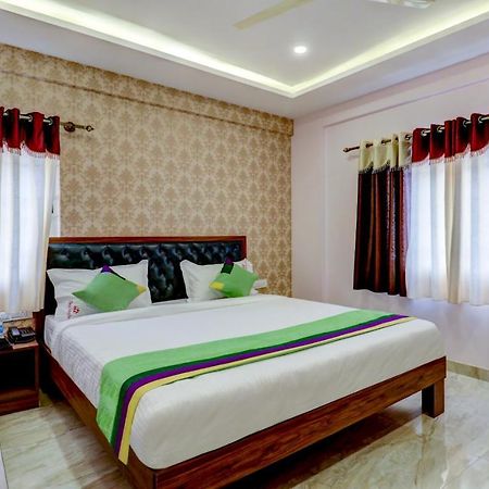 Treebo Three Street Inn Bangalore Buitenkant foto