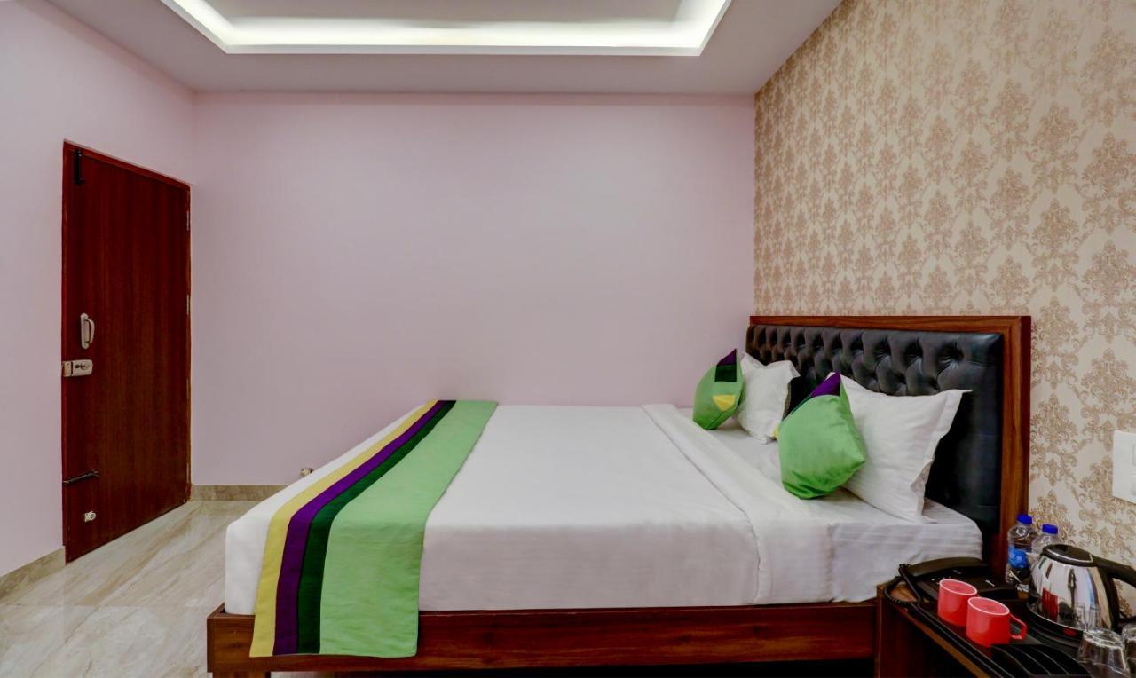 Treebo Three Street Inn Bangalore Buitenkant foto