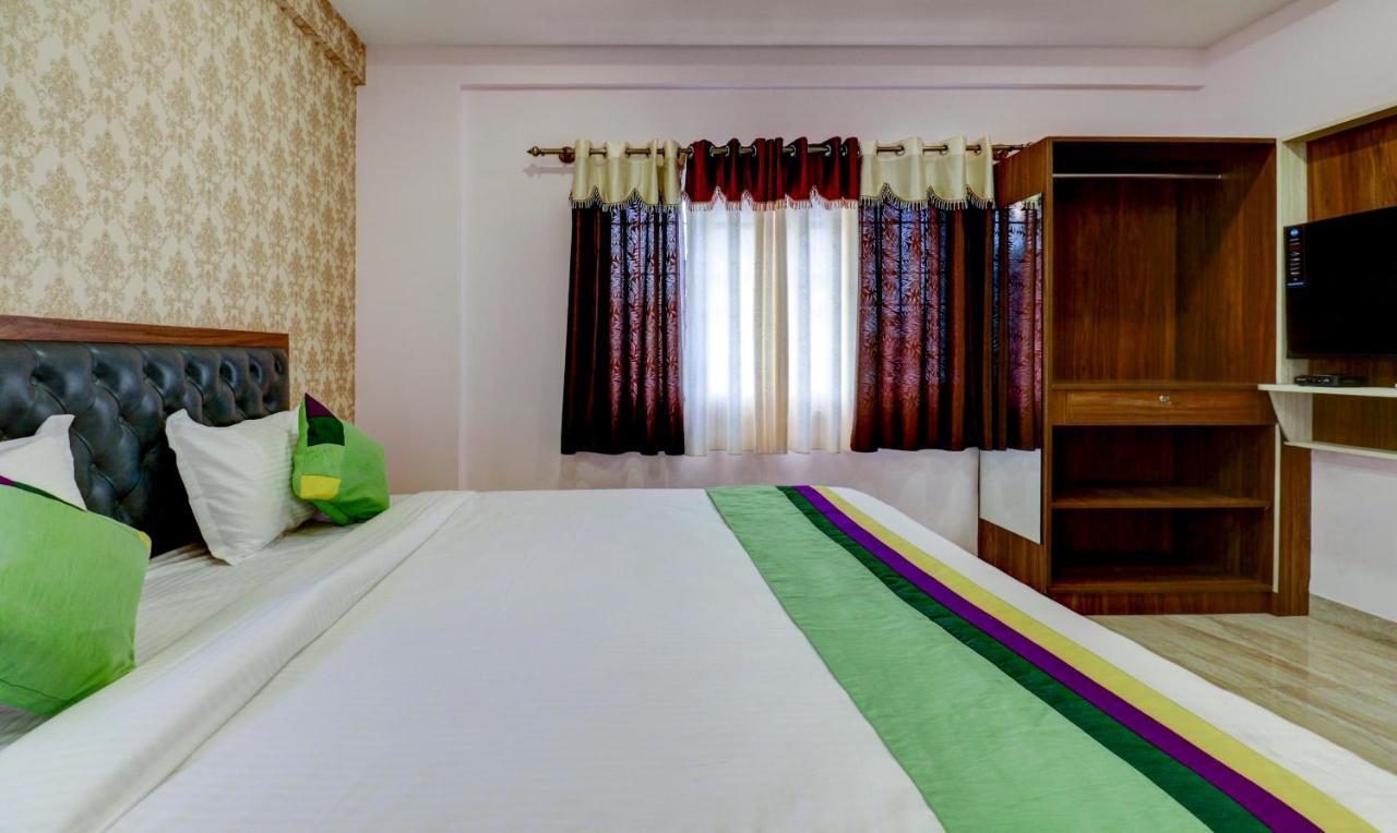 Treebo Three Street Inn Bangalore Buitenkant foto