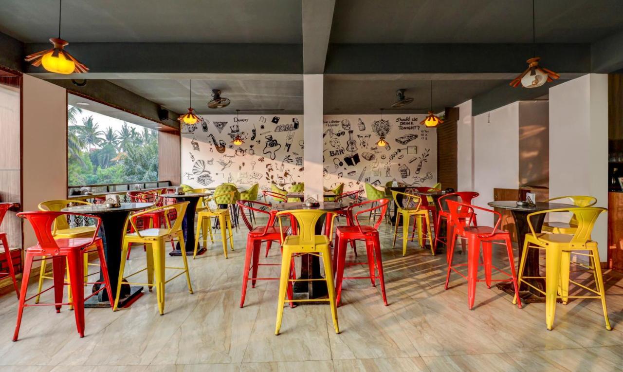 Treebo Three Street Inn Bangalore Buitenkant foto